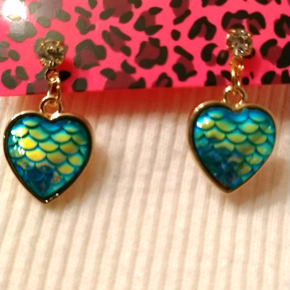 🐉Dragon glass crystal and golden scaled earrings🐲